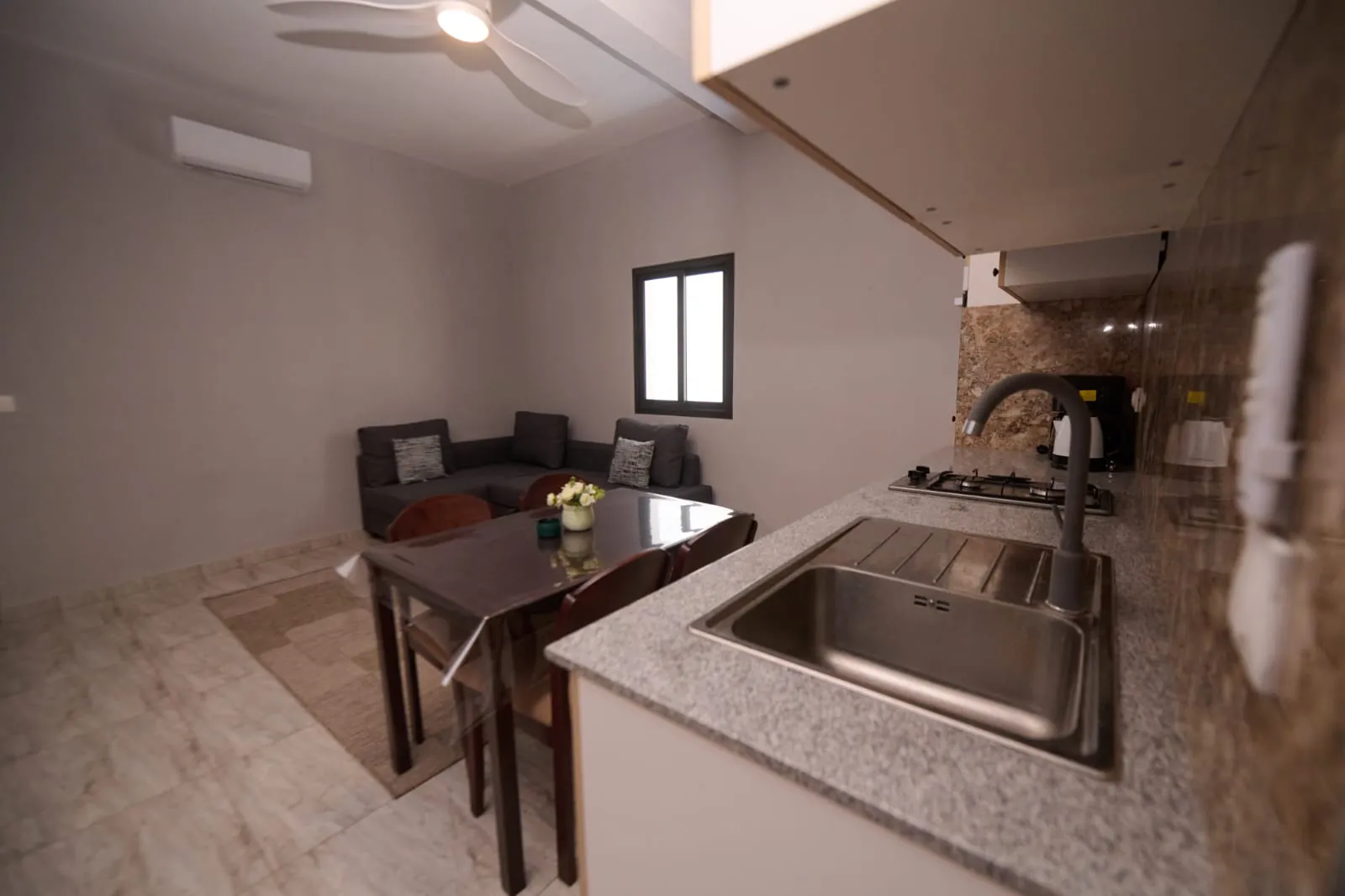 Appartement 3 : photo 2
